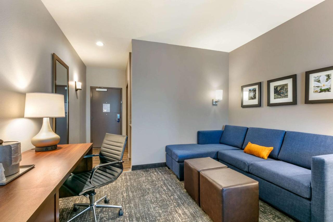 Comfort Suites North Tupelo Eksteriør billede