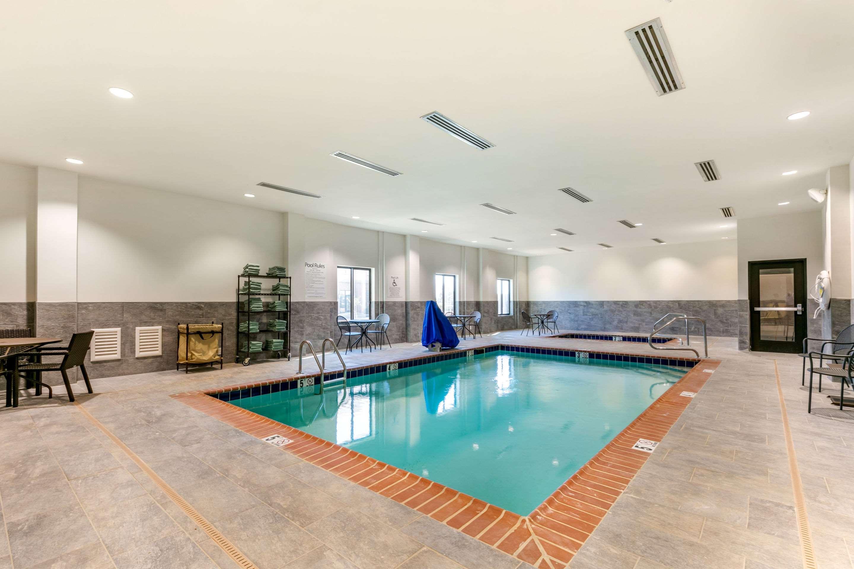 Comfort Suites North Tupelo Eksteriør billede